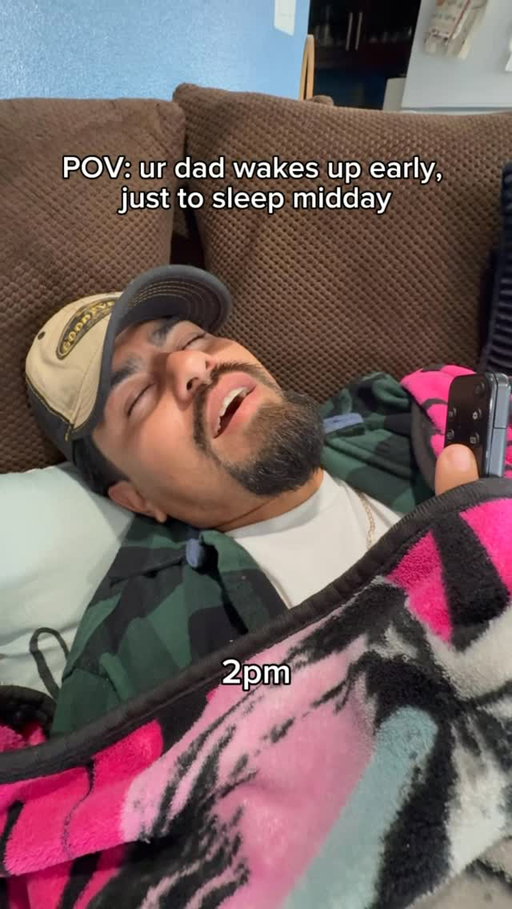 It’s just a power nap 😴 

.

#explorepage✨ #mexican #reels #comedy #relatable