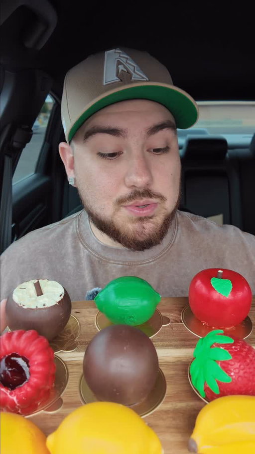 Trying beautiful desserts from Sady’s Cakes @sadyscakesaz