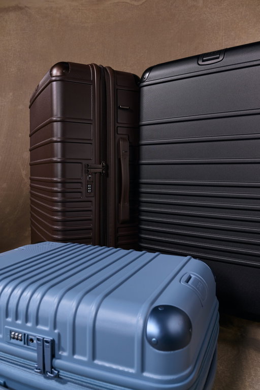 Meet the NEW Hybrid Rollers. An upgrade to our OG Carry-on and Large Check-in Roller, launching in Espresso, Dusty Blue and Black.
Launching April 23rd at 9am PST.