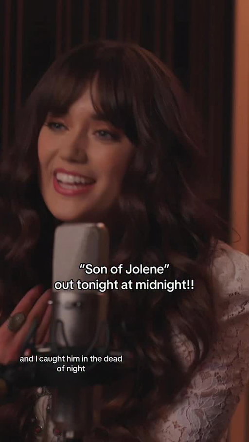 “Son of Jolene” with @dollyparton will officially be out at midnight! I can’t wait for you to finally hear this. Thank you for being with me on this journey. ❤️ I’ve said it a million times but truly such a dream come true.
#sonofjolene #dolly #newmusic #countrymusic