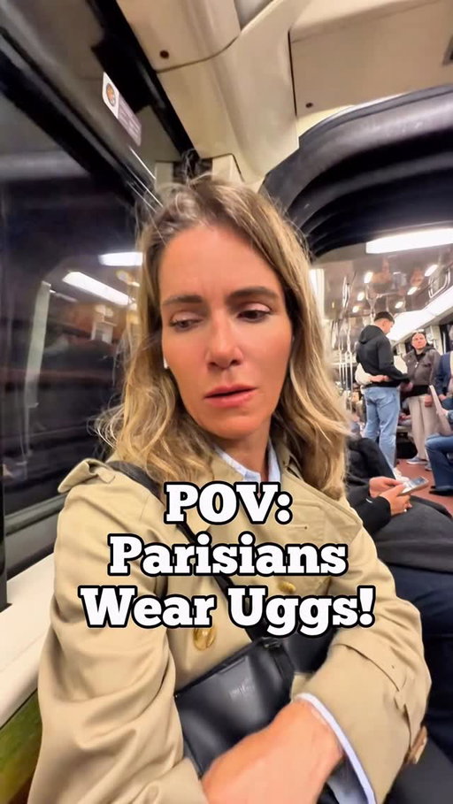 Do you think Parisians are too chic to wear Uggs🤣? 
Let me show you the contrary! They are BIG in Paris! That’s the Paris fashion!

 👉🏻 book your tickets for my showing in English in Paris! 👉🏻OH MY GOD SHE’S PARISIAN! Do stand-up comedy in English 🇬🇧 buy a 🇫🇷 girl!

#parisian #parisianlife #parisstreetstyle #uggs #humour