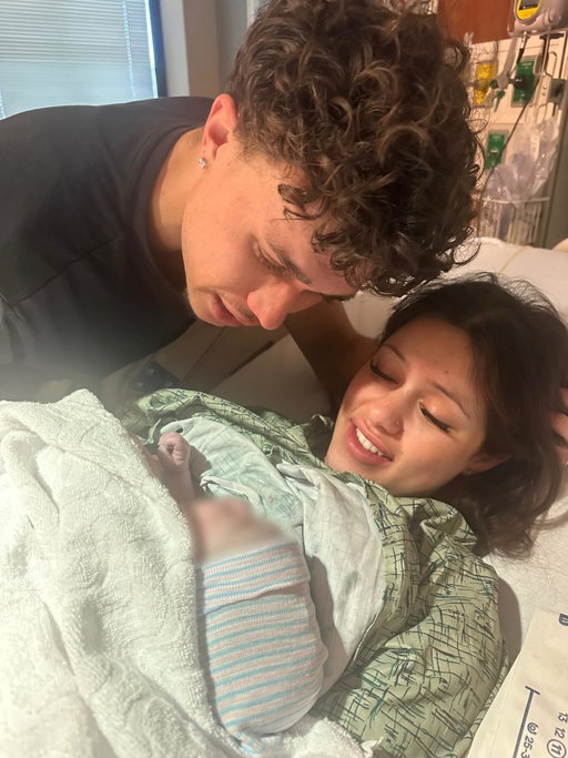 Our gift from God… Alaia Marie Fair ✨