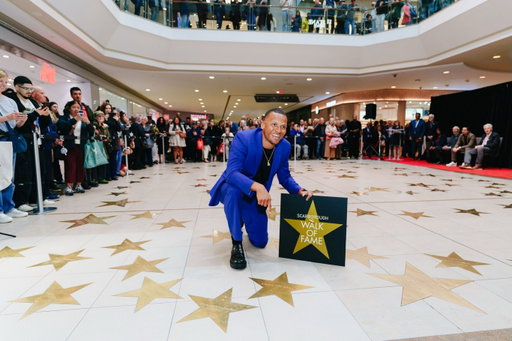 the Borough‼️great honour to be presented with a star on the Walk of Fame

#ADG #SITE 💫

📸 @tablizomedia