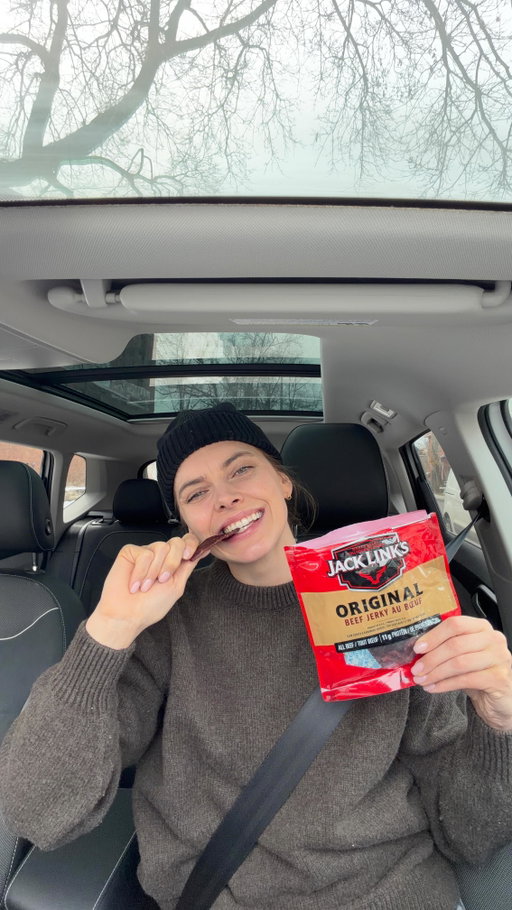 3 things I do to get ready for game day 😤

@jacklinkscan has been helping me fuel with real protein that keeps me energized and ready to perform at my best! 

#FeedYourWildSide #SurvivalSnacks #ad