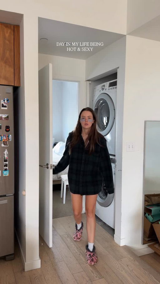 Day in my life being hot and sexy!!! As always 😎 

#minivlog #dayinmylifevlog #workdayinmylife #justgirlythings