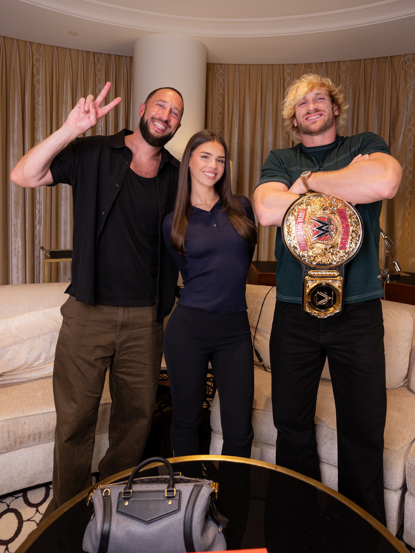 Australian beauty influencer @leahhalton joins the boys to discuss why she LEFT during Justin Bieber’s Coachella set, Alix Earle VS Alex Cooper BEEF, Clavicular overdosing, winning ‘Most Beautiful Woman’ at Coachella, Louis Tomlinson rejecting her, Khaby Lame making $975 Million, meeting her idol Emma Chamberlain, having the most liked post of ALL-TIME, her obsession with Sidemen and FaZe Rug, confronting Mike for calling the paparazzi & more...

Comment “LEAH” for the full episode 🔥

#leahhalton #tiktok #influencer #beauty #loganpaul