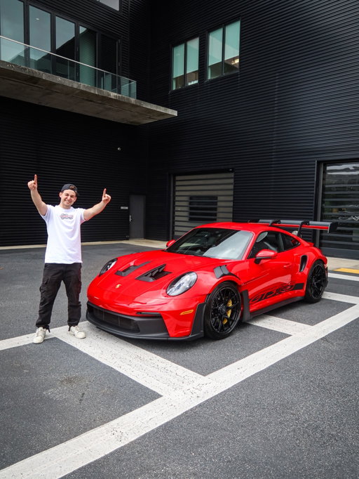 Guess my favorite color 🚘 my new GT3RS 🥰