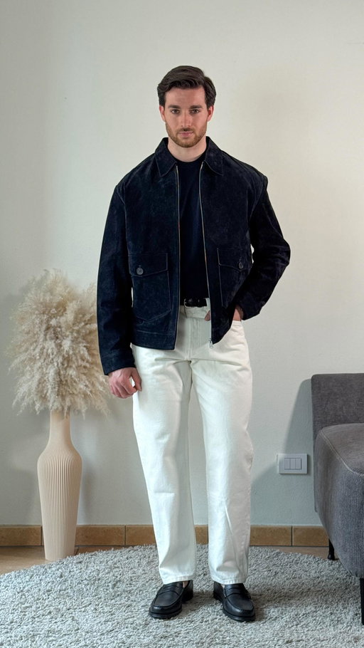 A casual outfit for the weekend with my new jacket.
 
Office Outfit - Episode 17 👨‍💼
 
#suedejacket #springoutfitideas #officeoutfit