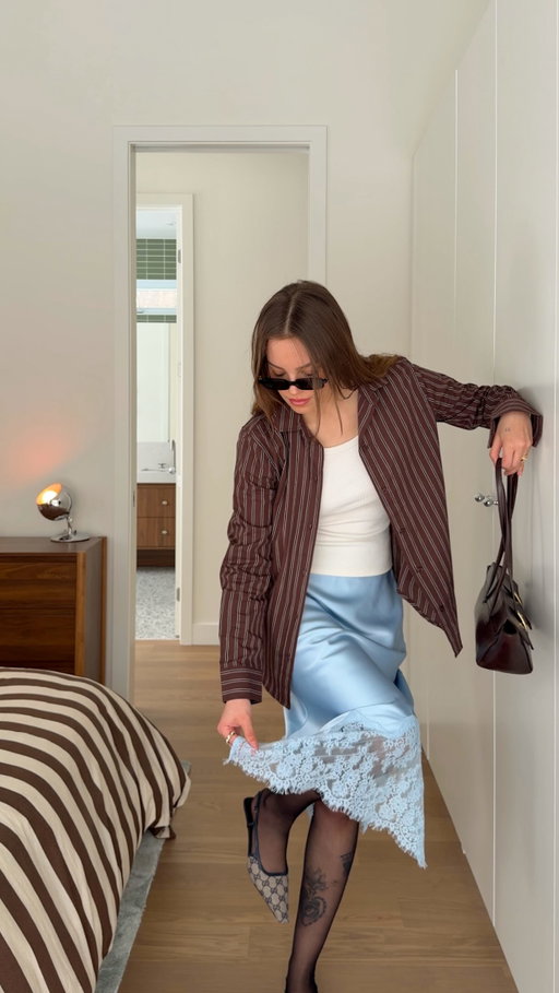 #Ad | Viens avec moi chez @WINNERS pour rafraîchir ma garde-robe du  printemps! 🛍️ Ils ont des nouveaux arrivages tous les jours, alors je sais que peu importe ce que je cherche, ça va valoir le coup. J’ai pu dénicher ces incroyables hauts à rayures pour 29,99$ chaque, cette jupe effet cuir, cette chemise tendance et ce trench court léger pour seulement 59,99$🤯

Et vous, qu’est-ce qui est sur votre liste d’envie WINNERS présentement? Laissez-moi savoir en commentaires!👀 #WINNERSMOMENT #WINNERSFabFinds