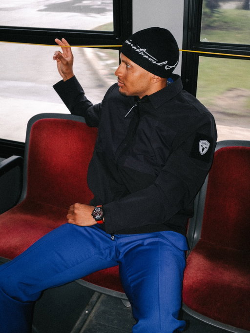 129 McCowan to the endSSS 🎈

only felt right to take the bus route i took hundreds of times as a kid to receive my @scarboroughwalkoffameofficial star

#ADG #SITE 💫

📸 @kenny.zhong