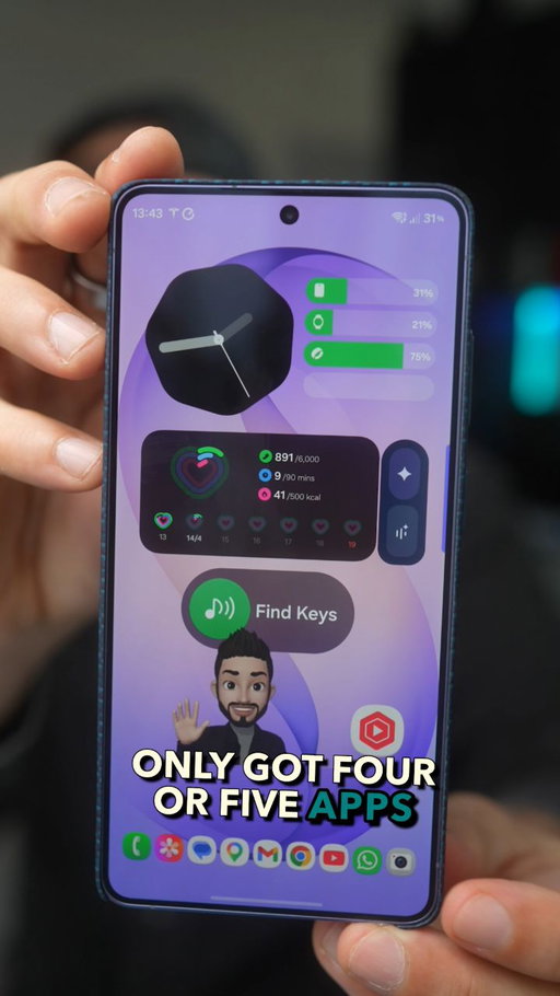 Tired of the same old 4-5 docked apps on your home screen? 📱 Here's a secret feature to uniquely customize your phone! Follow for more tips and tricks! ✨ #apps #homescreen #tips #tricks @samsunguk