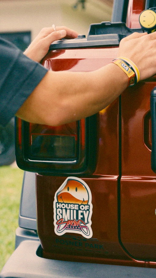 Next stop: the beach.

#houseofsmiley