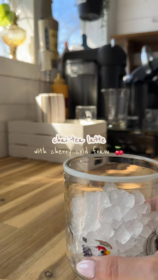 Cherry on top energy 🍒

Lex turns TAZO Classic Chai Latte into a dreamy iced chai with cherry cold foam.

BRB making one.