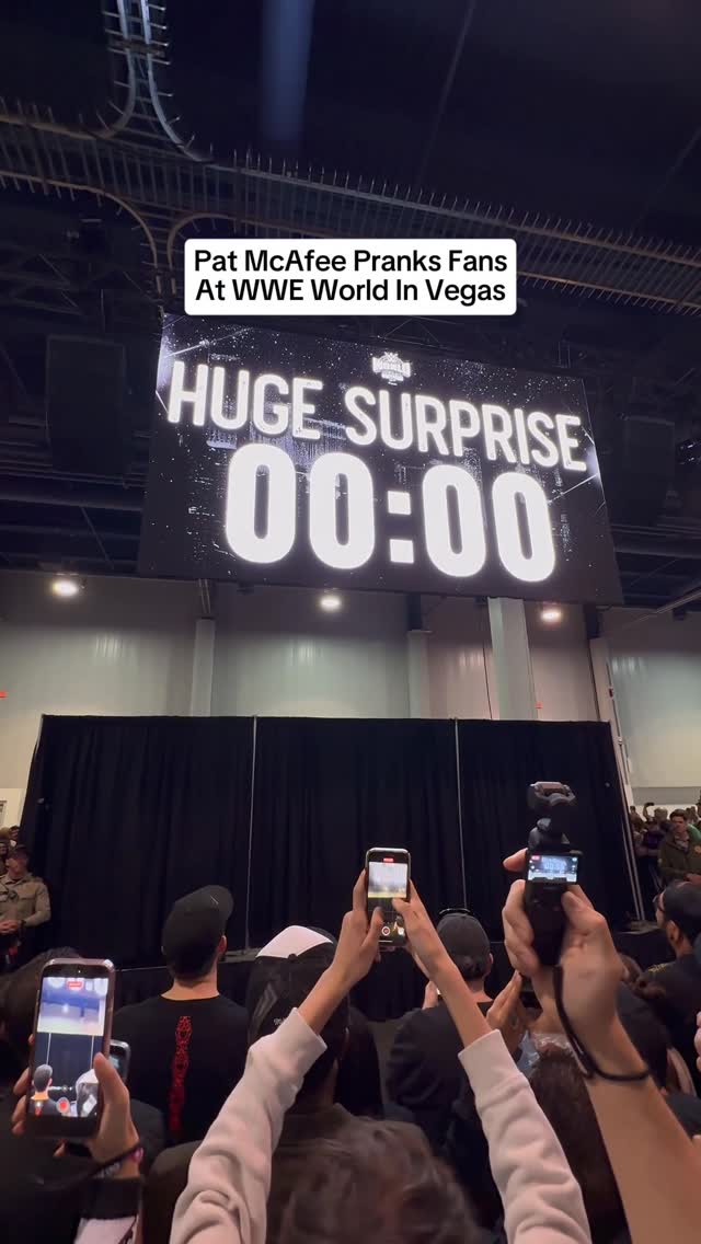 @patmcafeeshow just trolled the entire crowd at @wwe World.
 
📍 Las Vegas Convention Center South Hall
 
#WrestleMania42 #WWE #WWEWorld #VegasSports