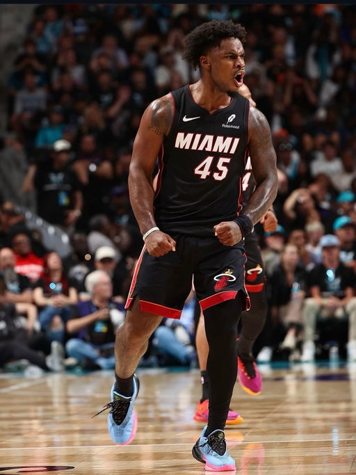Consistency is overrated... until you realize it’s the only thing that creates greatness.
#year5 #trustyourwork