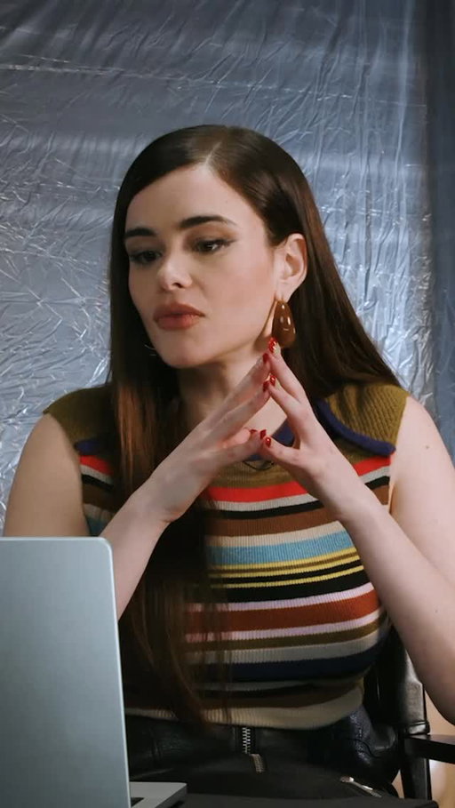 Extremely online, confirmed by @barbieferreira‼️

Catch her in #FacesOfDeath, now playing in theaters.