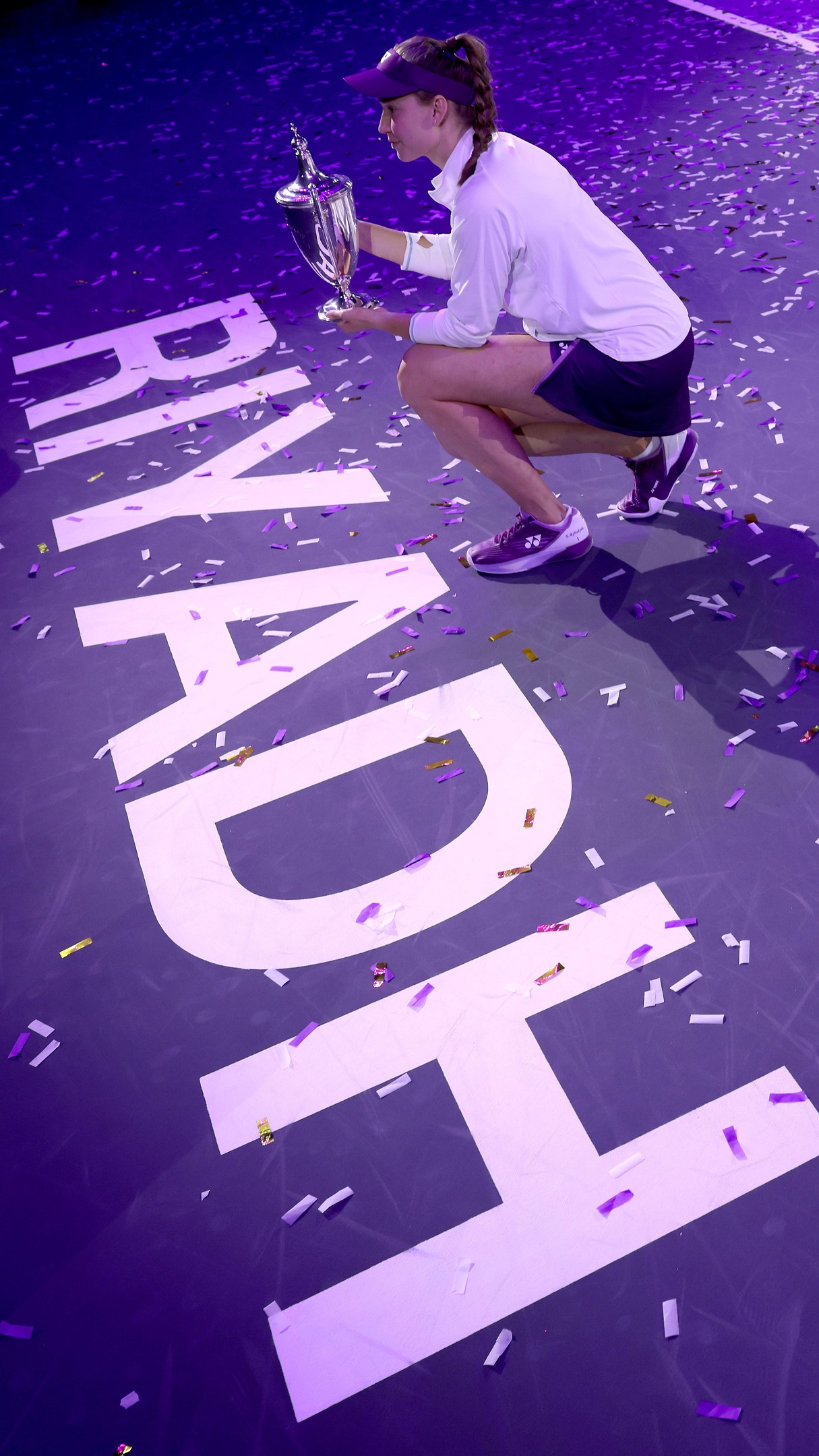 Has women's tennis been used as a pawn in Saudi Arabia's game of sportswashing chess? ♟️

From the latest episode of The Tennis Podcast. Episodes at least weekly throughout the year and daily during the four Grand Slams. Available wherever you get your podcasts, including YouTube. 

#tennis #podcast #tennispodcast #sport #podcastclip #Riyadh #SaudiArabia #WTA