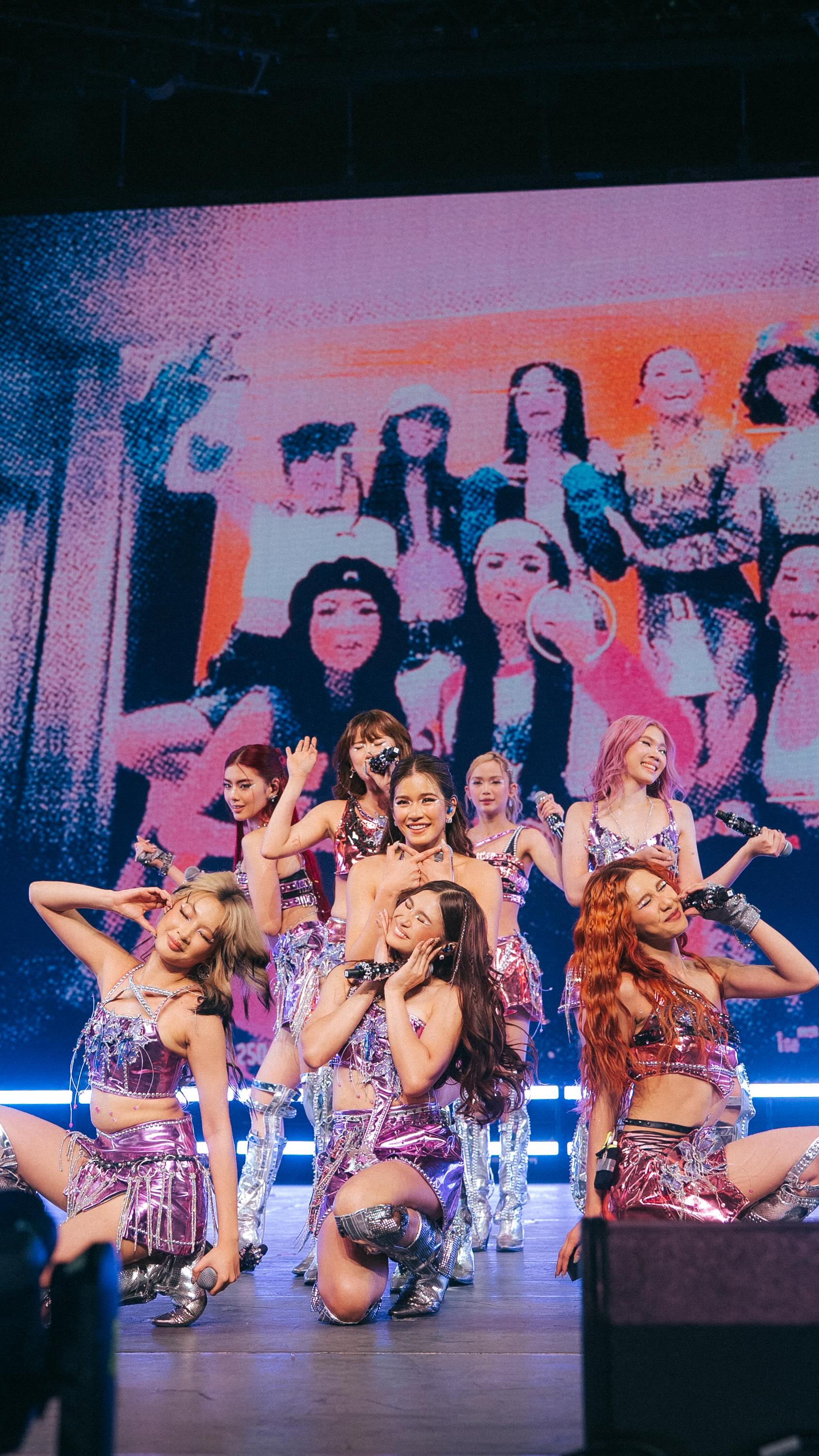 Eight it up @bini_ph 

Watch the Coachella livestream on @Youtube all weekend long.

📷: @elainetantra