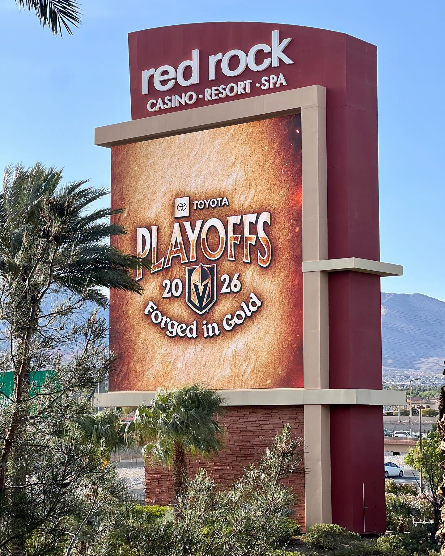 The Golden Knights are Forged In Gold, and now the rest of Las Vegas is too ⚔️