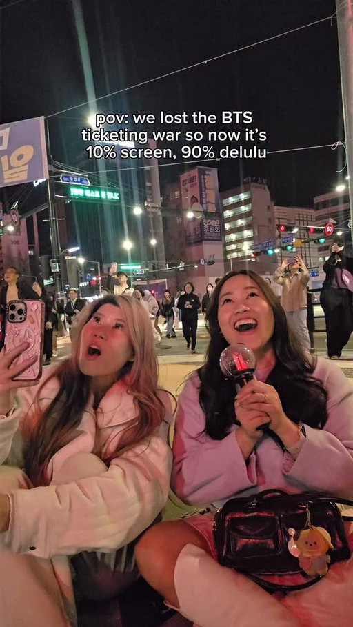 we didn’t win the ticketing war… but we still showed up anyway 🥺
hearing BTS live from outside the stadium hits different
like… is this what heartbreak + happiness feels like at the same time 🥲

#btsarirang #btsconcert #btsarmy #btsbighitofficial #東京ドーム