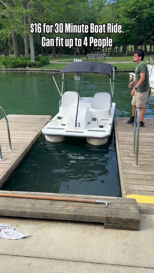 Finally got to try out Pedal Boat riding at @hermannpark. I went with my @razy.travels. Make sure y’all go follow her. She does Travel, Food & Pilates. She’s also a Pilates Instructor as well. 

Pedal Boat Riding is $16 for boat which you can ride for 30 minutes. Can seat up to 4 people as well. 

#pedalboat #houston #hermannparkhouston