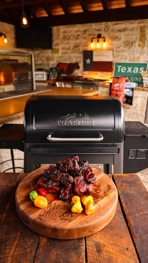 I turned a cheap pork butt into the best BBQ ribs. 🔥🐷🔥

• Sliced the pork butt into 1x1” strips
• Slathered in yellow mustard & seasoned with @meatchurch Hickory
• Smoked st 300° in the brand new @traegergrills Westwood (new inexpensive grill with rad features)
• Placed ribs in a pan when they hit 165°(90 mins) with BBQ sauce, 1/2 C pineapple juice & a diced habanero covered until they were tender (45 mins)
• Removed the ribs, placed on a wire rack and glazed with 2:1 Meat Church Holy Cola to @brushfirefarms Pepper Jam for 10 mins

Easy.Cheap.Delicious.