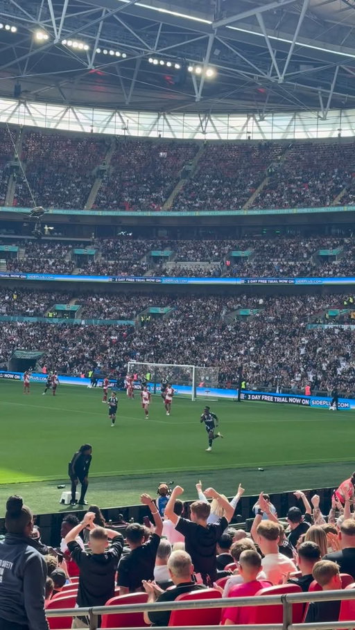 Tobi’s goal from the stands 🤩

#sidemencharitymatch