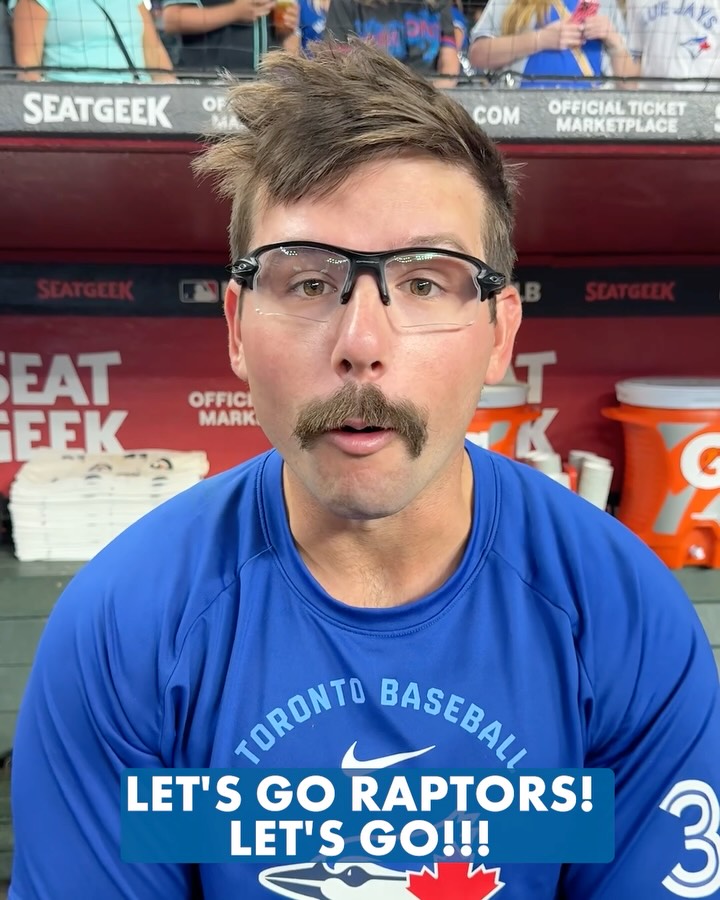 🏀🗣️ WE THE NORTH 🏀🗣️
Good luck to the Raptors 🦖 in the NBA Playoffs!