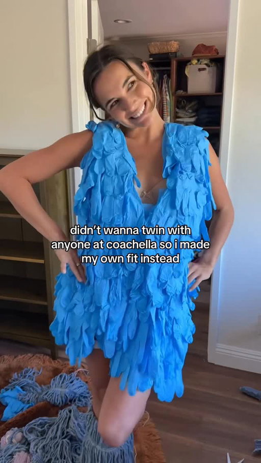 i made coachella outfits out of random objects i found around my house. this is one of four😅 new youtube video is up now!!