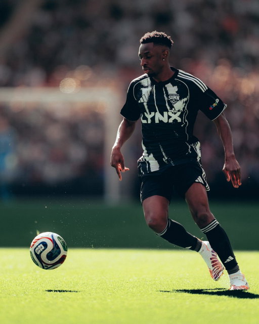 What a day! The weather showed out, the supporters showed out and we raised an incredible record breaking amount for charity! Thank you to all 90,000 of you who turned up, that was the best crowd I’ve experienced. Thank you to the MILLIONS who watched from home! I hope we did you proud. God bless 🙏🏿❤️