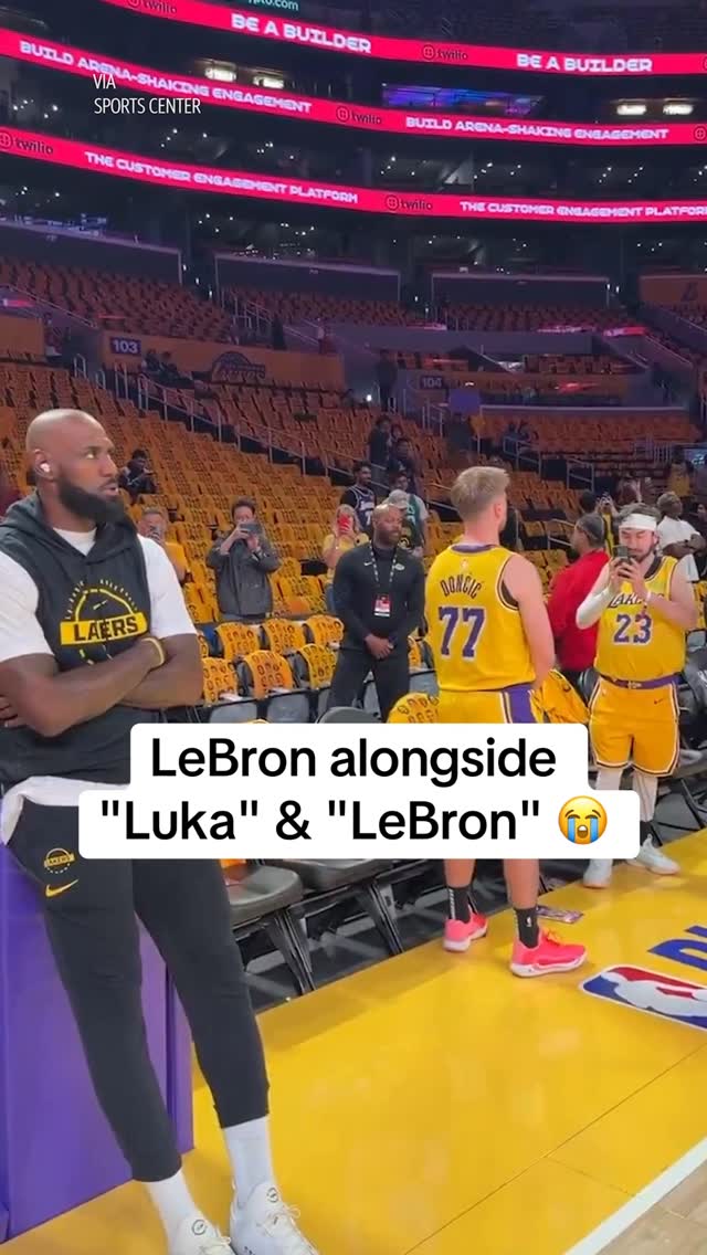 LeBron was courtside next to two fans in full Luka Doncic and LeBron James uniforms 😂

(via @sportscenter)