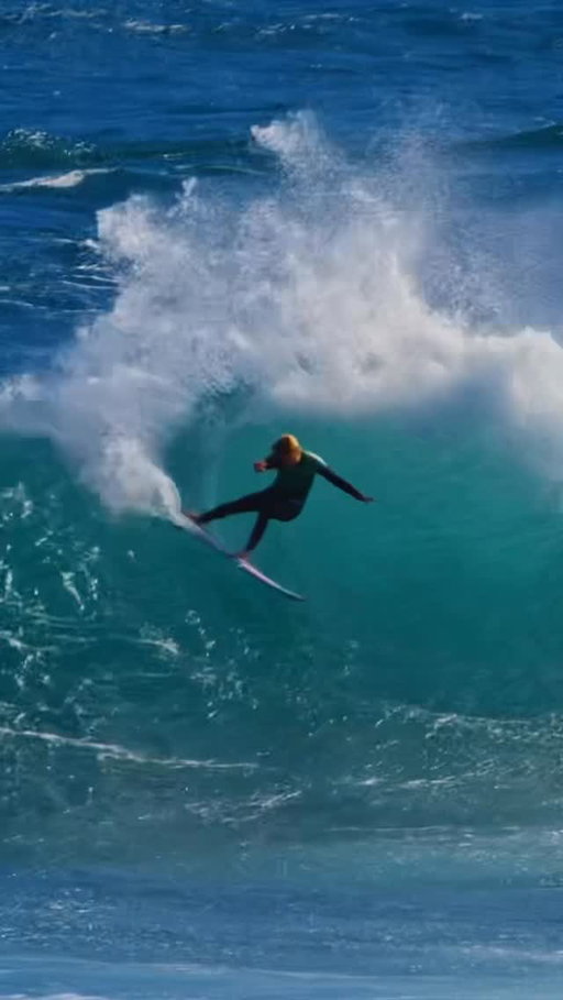 Here I am captured surfing Margaret River. Feeling good! Woo! @danscotttt cleeeep