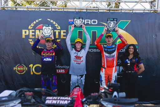 P1 overall at the capital ✅ 
Man what a weekend. Championship lead, first mx2 moto win and overall all in one 🫡 enjoying the journey let’s keep this ball rolling 🤝
massive thanks to everyone who grafts week in week out it doesn’t go unnoticed.
@honda_racing_aus 
@flyracing.global 
@yarrivek 
@beatonsproformula 
@armsdea1er 
@lewisxhayward 
@sladek9