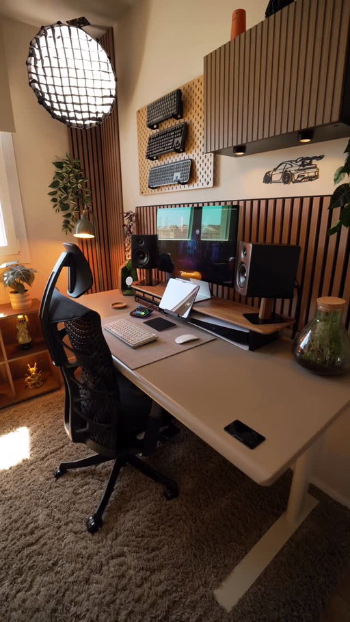 Desk and chair needed some love 🧼

Quick heads up, you can grab my desk or chair from @autonomousdotai through the link in my bio. 

Use code MESHBRIAN for 5% off 🤙🔥

#reset #desksetup #homeinterior