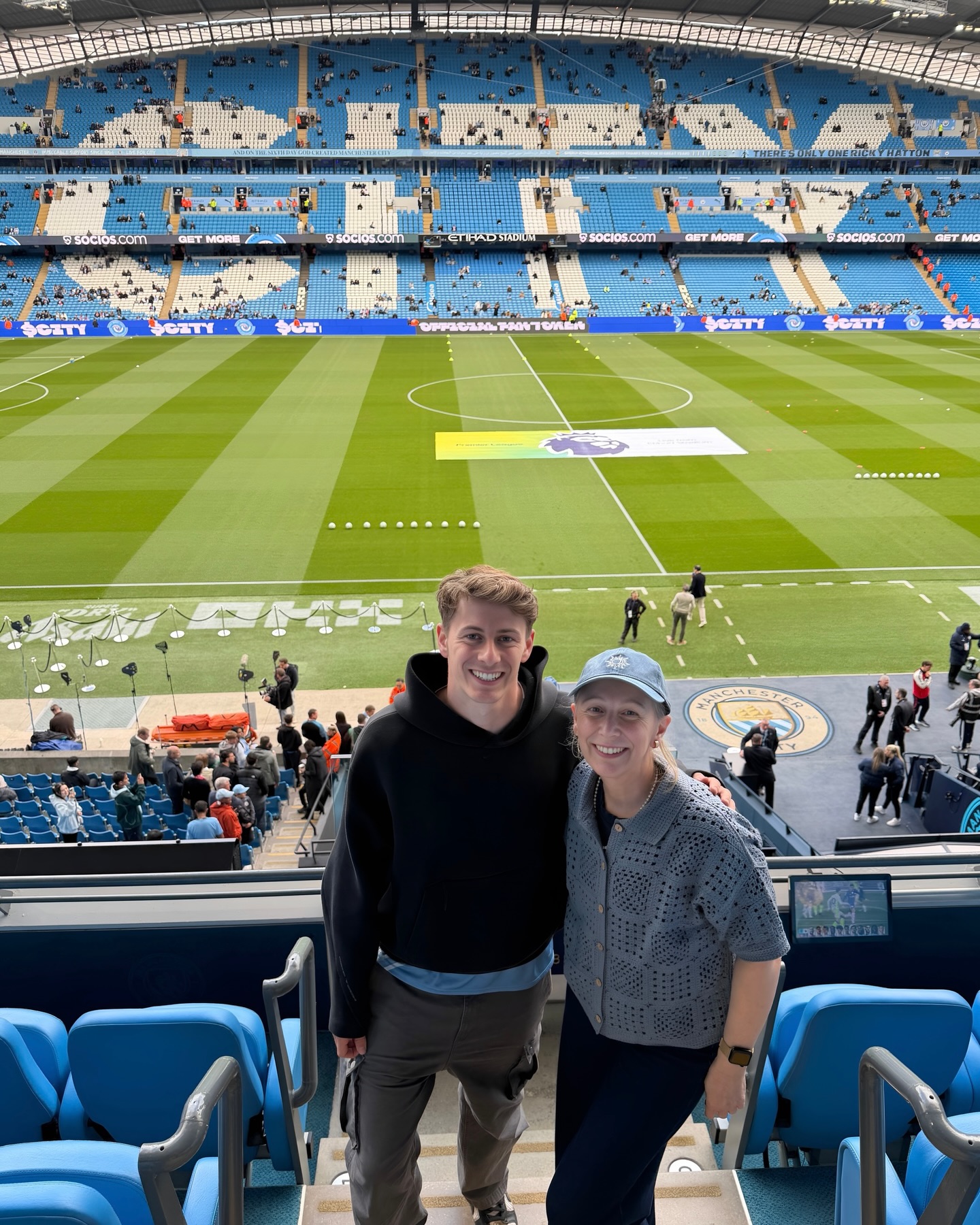 PREDICTION : MAN CITY 4-0 ARSENAL!!!!!! Does not get bigger than this😭 thank you @revolut for letting me enjoy this with my mum🩵