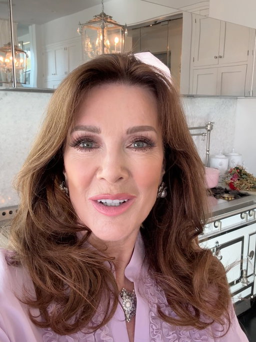 Darlings, the wait is over.🌹

We are proud to launch Vanderpump Gardens by @lisavanderpump , a collection where every stem is thoughtfully arranged to create depth, balance, and a luxurious statement.

Available at Loblaws, Your Independent Grocer and Zehrs in Ontario