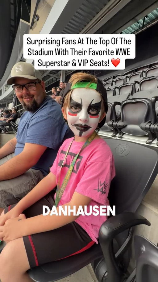@Omar surprised these fans at WrestleMania with their favorite @WWE superstar because they were subscribed to ESPN!