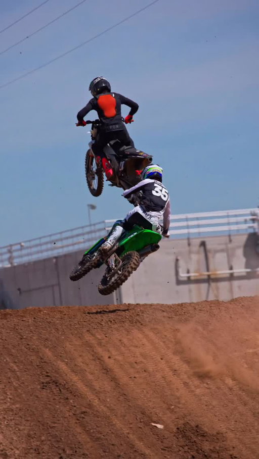 @danepappas35 & @talanstaggs Battling for first!
@vurbmoto_prospect 

@2xpromotions 
@dt1mxpark 

🎥 @tr_traub_photography 
@falseneutralmedia 

#motocross #moto #filmer #scrub #battleforfirst