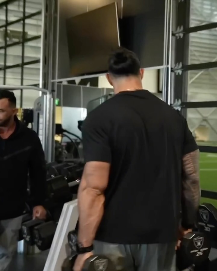 Main event day for The Tribal Chief ☝🏽