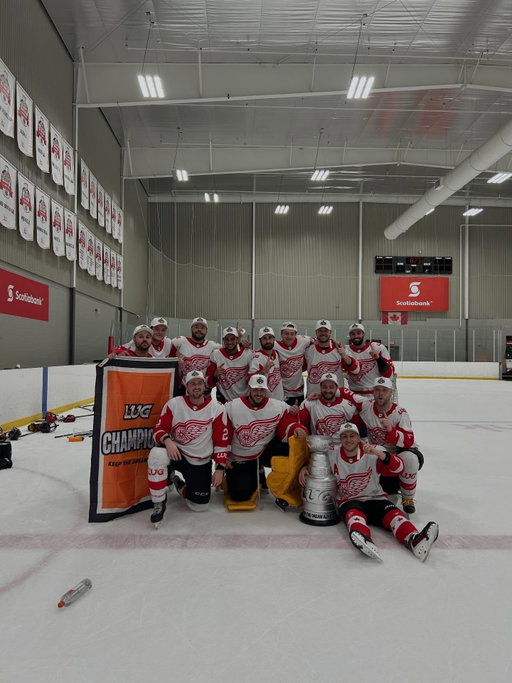 Desert Dogs are not only your OA summer 25 Champions, but also your OA Winter 25-26 Adult League LUG Champions!!!