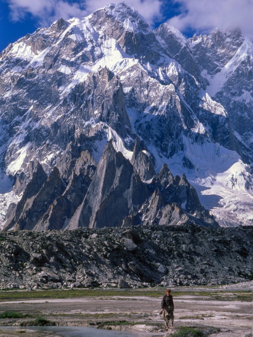 Charakusa Valley, Pakistan.

@thenorthface