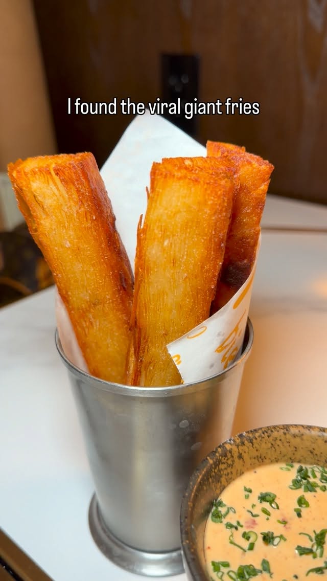 The search is over! I tracked down the legendary viral giant fries, and trust me, they live up to the hype.

Crispy, fluffy, and perfectly paired with that creamy sauce. Who’s ready to try these Patatas Bravas?

Tag a friend who needs this in their life! 👇

📍Braseria by EDO
3900 Paradise Road, Las Vegas, NV

#frenchfries #potatoes #vegaseats #hiddengem #viralfoods