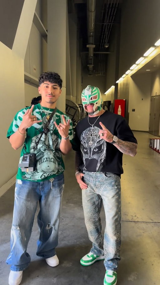 Giving Rey Mysterio the mask I made him before WrestleMania @619iamlucha @solluna.hayashi #wwe #reymysterio #wrestlemania #mask #polaroid