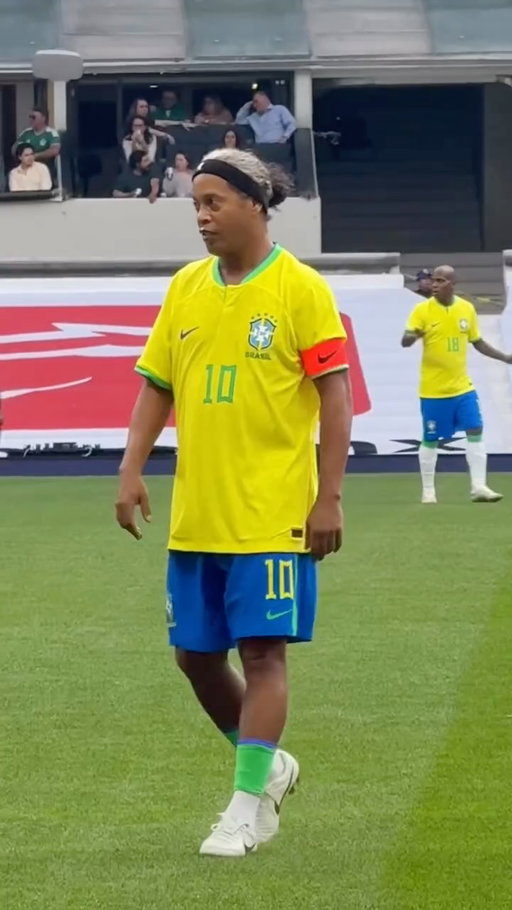 El Mago ✨🔥 #PartidodeLeyendas #Legends #ronaldinho