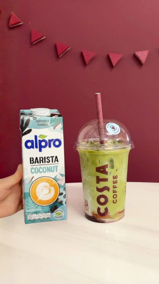 Making @costacoffee Iced Strawberry Matcha suuuuuper smooth with @alpro coconut drink, of course 😌