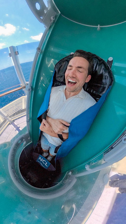 Would you try the Aqua Slidecoaster? 😳 Norwegian Luna is a brand-new ship packed with fun things to do. Drop 10 decks down on a trapdoor slide, play games in the interactive Glow Court and unwind in a huge spa. It even sails to a private island filled with tropical beaches, zip lines and jet skis. 🏝️🚢 #nclpartner #norwegiancruiseline #waterslide #rollercoaster #cruise