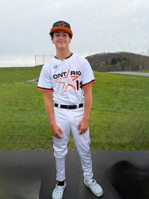 Que forma de empezar la campaña. Debutando este 2026 en NY con Los Astros en grande. De 7-5 con 3 dobles, 3 RBI, 2 BB, 4 R. Y como pitcher en 2 innings 5 ponches y 0 carreras limpias permitidas. El trabajo duro genera dividendos. Sigue así hijo @juandiegopmz. Estamos orgullosos de ti. VAMOS PAPI  What a way to start the season! Making his 2026 debut in New York with the Astros in a big way. Going 5-for-7 with 3 doubles, 3 RBIs, 2 walks, and 4 runs. And as a pitcher, he struck out 5 and allowed 0 earned runs in 2 innings. Hard work pays off. Keep it up, son @juandiegopmz. We’re proud of you. VAMOS PAPI