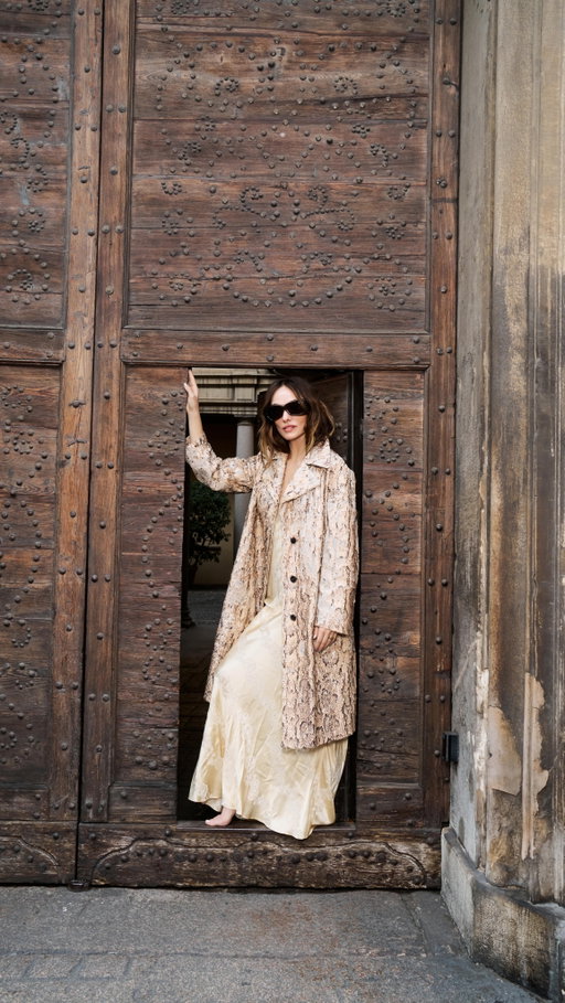SALONE DEBUT Thrilled to open the doors to our collaboration with H&M HOME, presenting the collection for the first time. A meaningful moment as we debut together at Salone and share this story on a global stage. I can’t wait for you to see the creative direction inside this never-before-seen palazzo. If you’re in Milan, come experience it.

Palazzo Acerbi
Corso di Porta Romana, 3, Milan

21–26 April
Tue: 9am–5pm
Wed–Sun: 9am–6pm

See you here!
XK