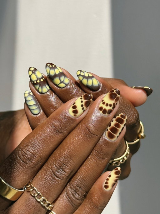 pastel yellow… reimagined for spring 💛🤎

Starting the week wanting something a little different. I’ll always reach for soft spring colors, but sometimes they need a bit of contrast to keep things interesting.

There’s something fun about taking a color that feels expected this time of year and giving it a little attitude. It shifts the whole mood without trying too hard.

Nail inspo: @chloehayward_ 💛 

#SpringNails #AnimalPrintNails #NailArt #YellowNails  #NailInspo