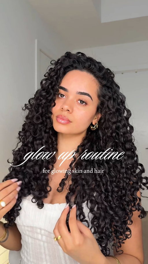 Fav maintenance things I do for glowing hair and skin🛁

This is my at home glow up routine that sets me up for the rest of the week 

Products:
Hair oil @fableandmane 
Clarifying shampoo @olaplex 
Thick hair shampoo @ouai
Gloss mask & leave in @gisou 
Oil cleanser @anua_global 
Moisturizer @kiehls 
Glaze milk @kerastase_official 
Bee girl custard @ilovethedoux 
Shine oil @jvnhair 
Lip stain @hudabeauty 

#selfcare #maintenanceday #selfcareroutine #curlyhairroutine